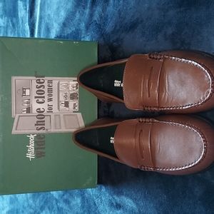 NIB Lauren brown Penny loafer from Hitchcock Wide Shoes, size 11 4E, women's